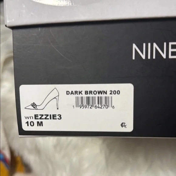 Nine West Brown Patent Leather Heels with Gold Accent. Brand New Never Worn - Picture 5 of 5